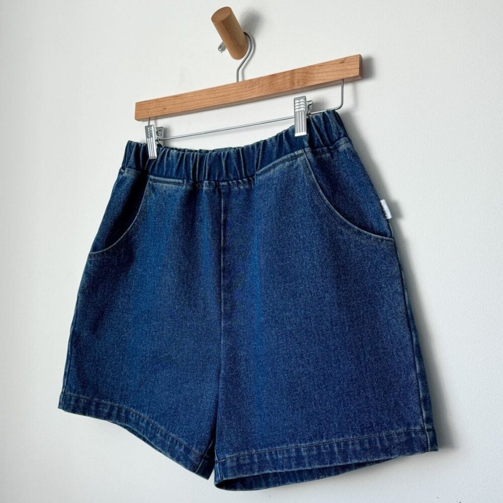 City Shorts in Denim